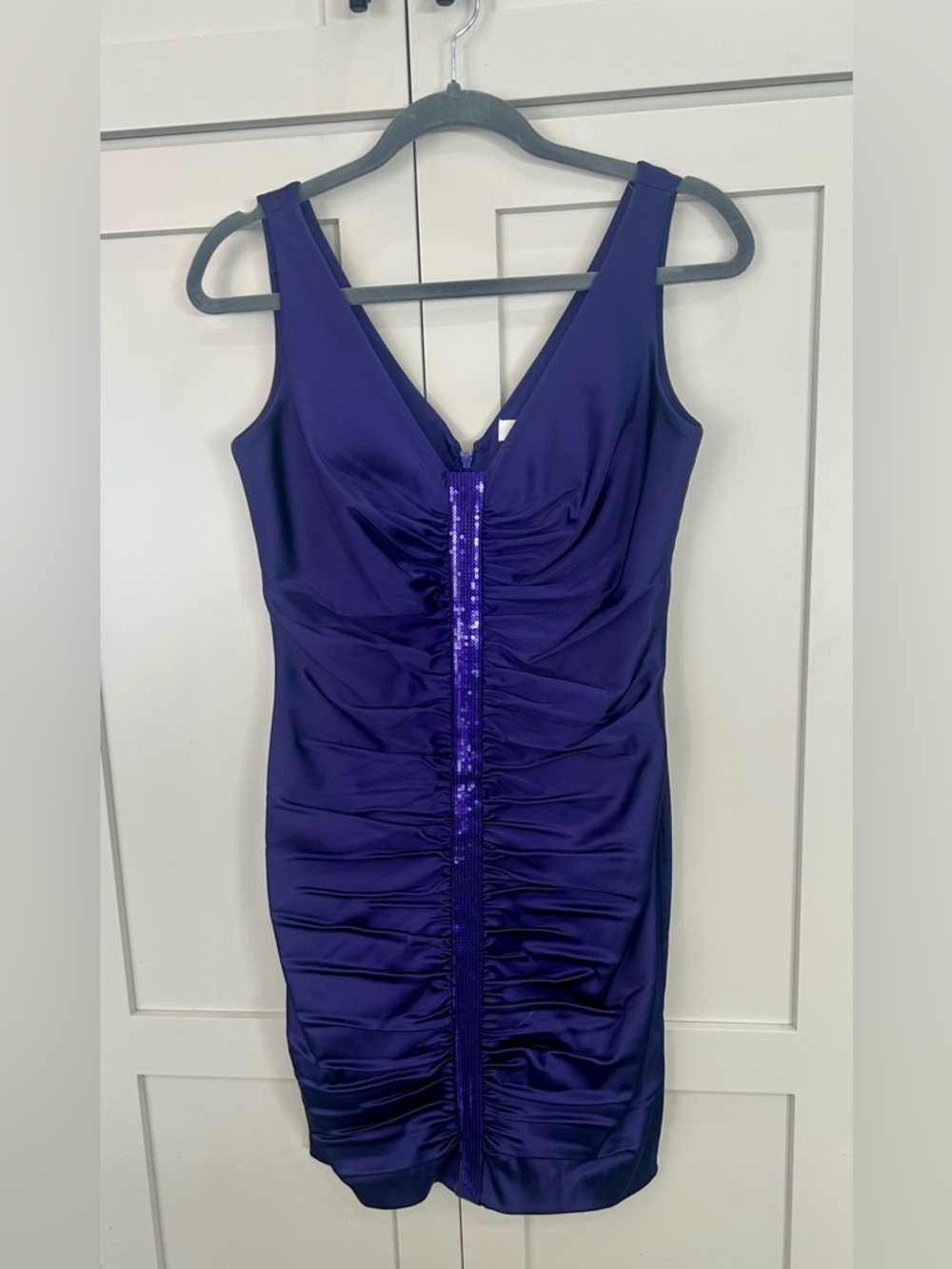 Calvin Klein Y2K small Violet Ruched V-Neck Mini Dress with Sequin Center